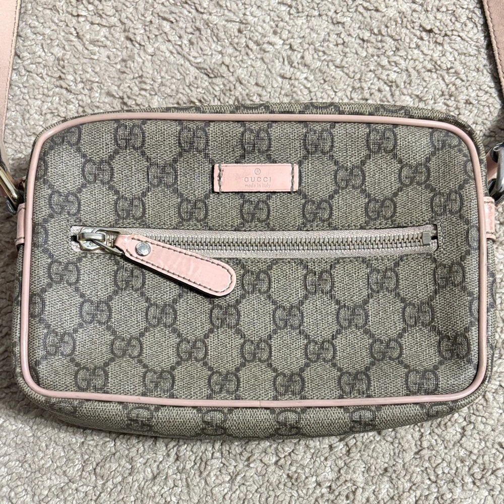 Gucci Beige and Pink Crossbody Bag - Picture 2 of 8